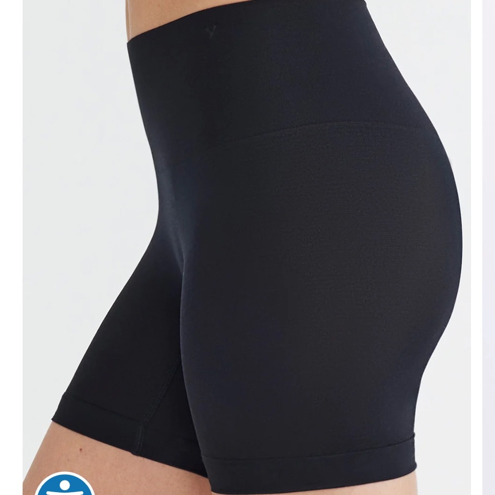 Yummie Women's Classic Black Shorts